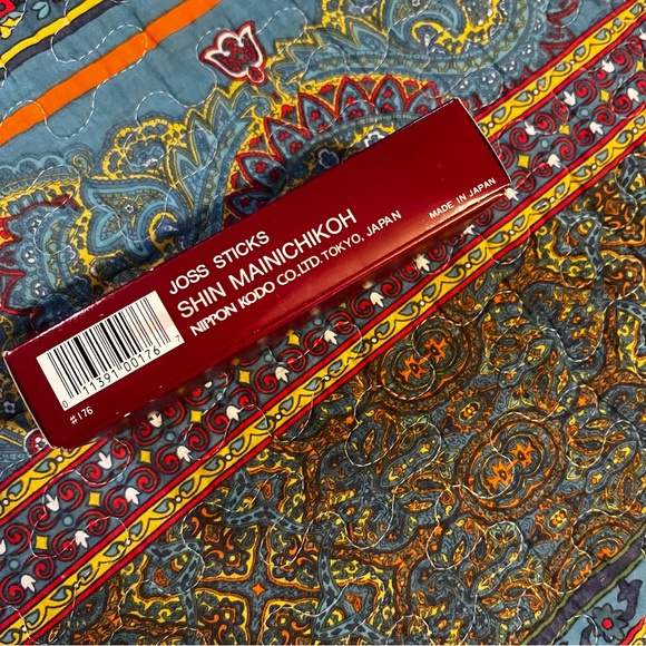 🌹 Rose Incense Morning Star box of 150 Japan made holder included inside box - Picture 2 of 6